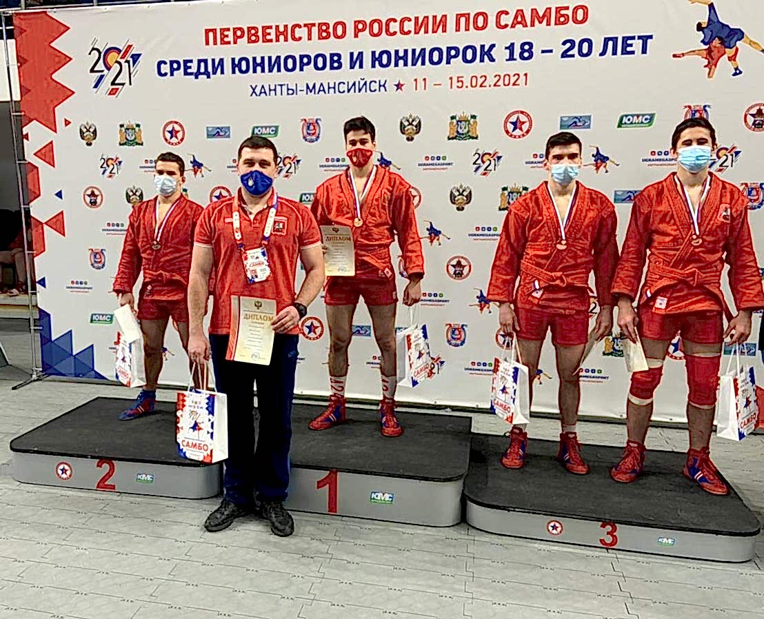 В первый день Первенства Казахстана по самбо среди юниоров спортсмены «Самбо-70» завоевали 6 медалей